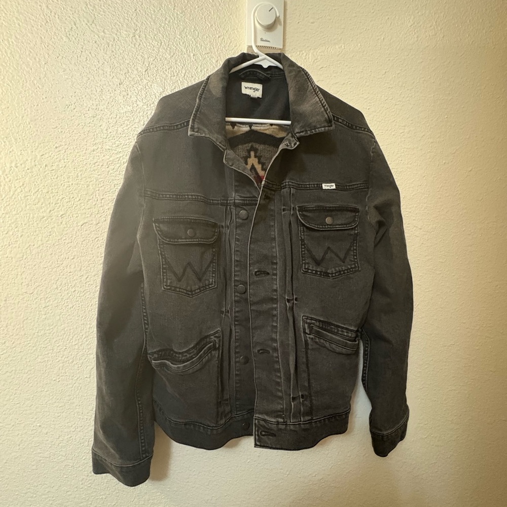 Wrangler black Denim Jacket Southwest Tribal Native Aztec Western Boho Jean Coat - Picture 10 of 14